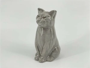 cat white d13 x 11.5 x 22.5*h