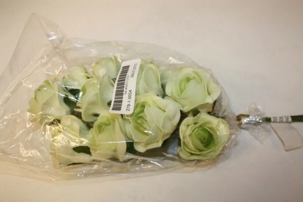rose (36) cream green